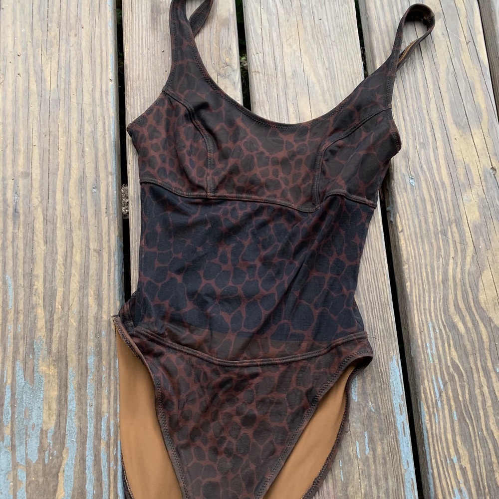 One piece suit